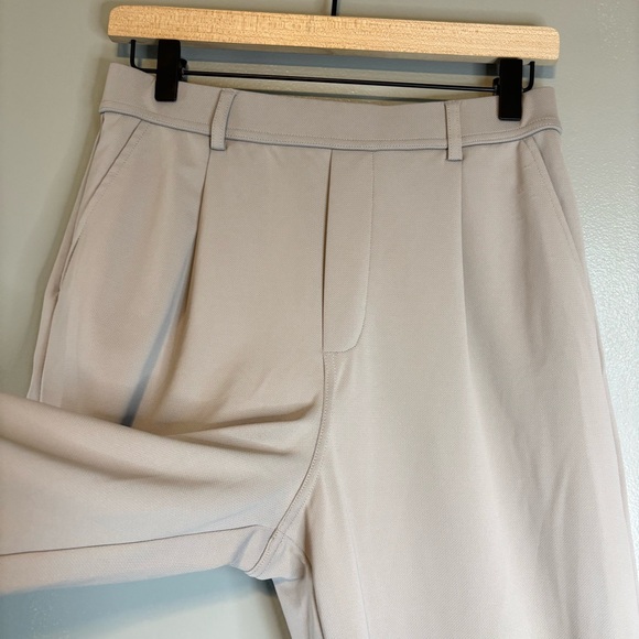 NWT Halara Medium Regular Pull On Lightweight Wide Leg Trouser Gray - Picture 3 of 6